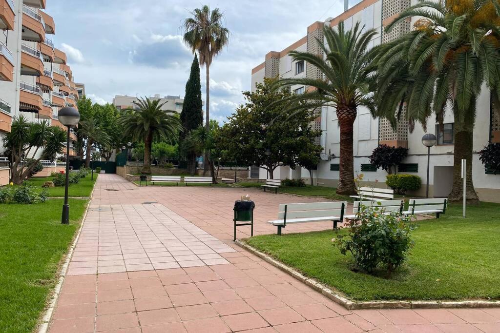 Apartamento Sajalin Salou Esterno foto