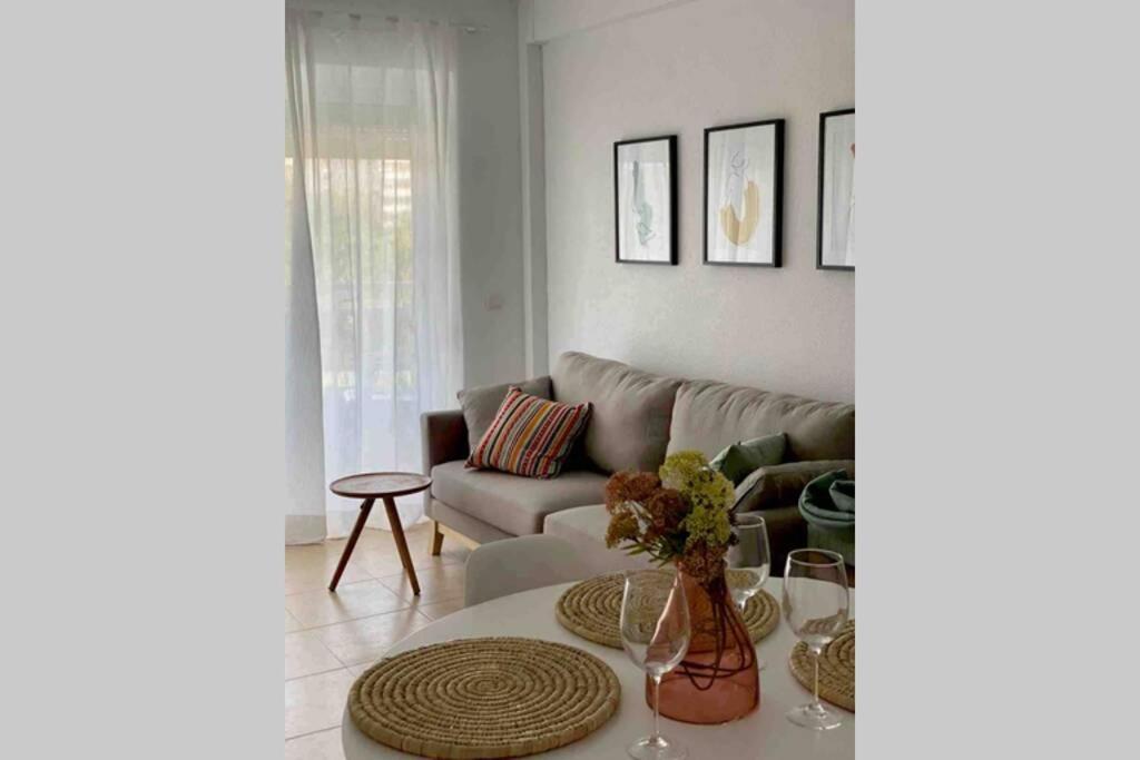 Apartamento Sajalin Salou Esterno foto