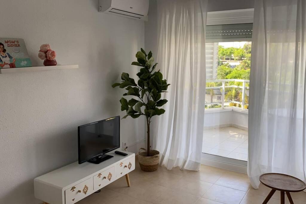 Apartamento Sajalin Salou Esterno foto